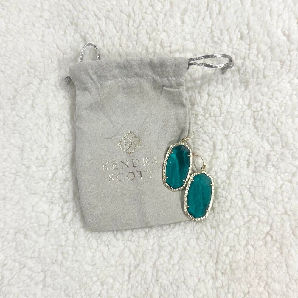 Kendra Scott Elle drop earrings